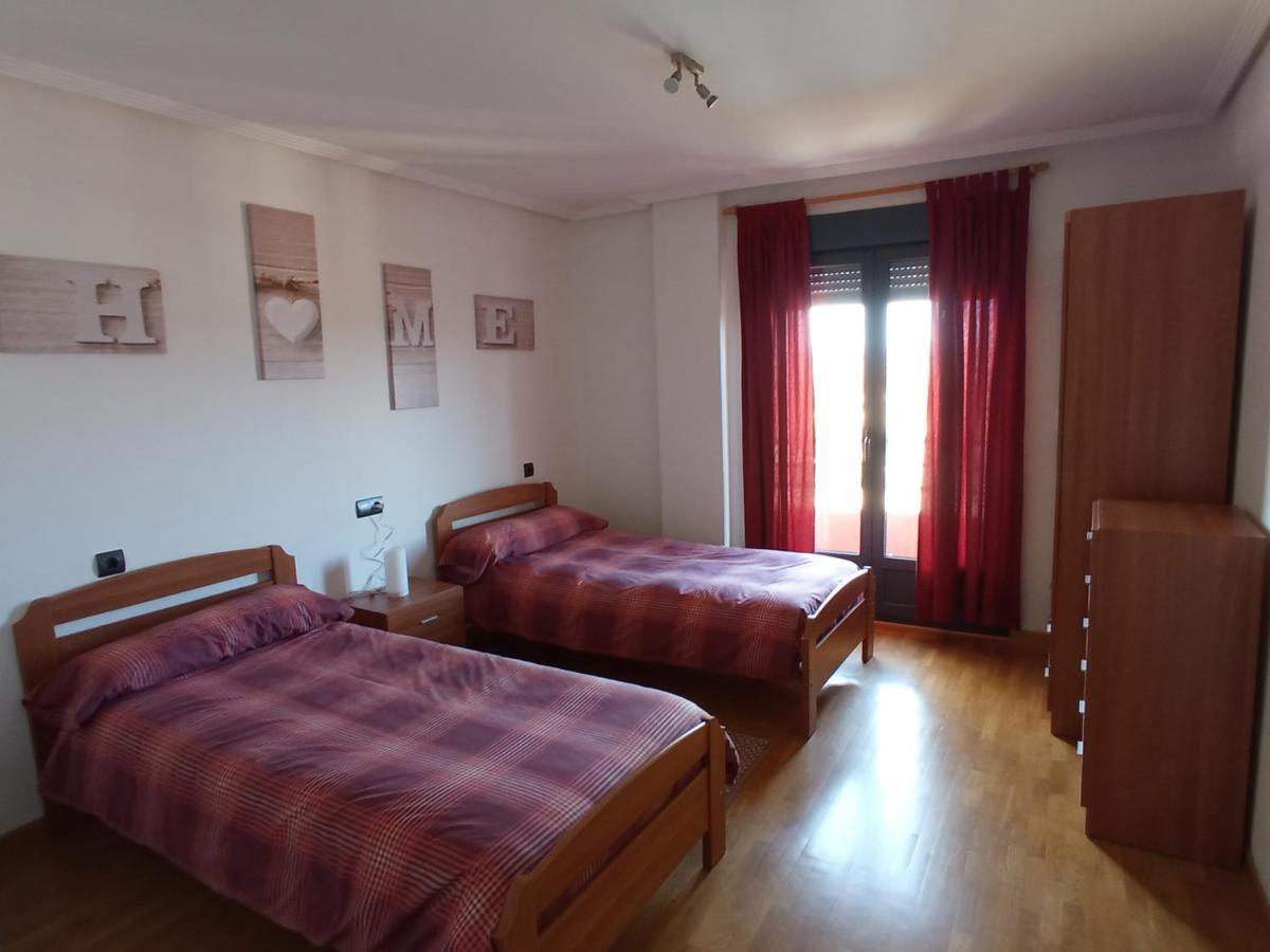 Vut El Negrillo 15 Apartman Astorga Kültér fotó